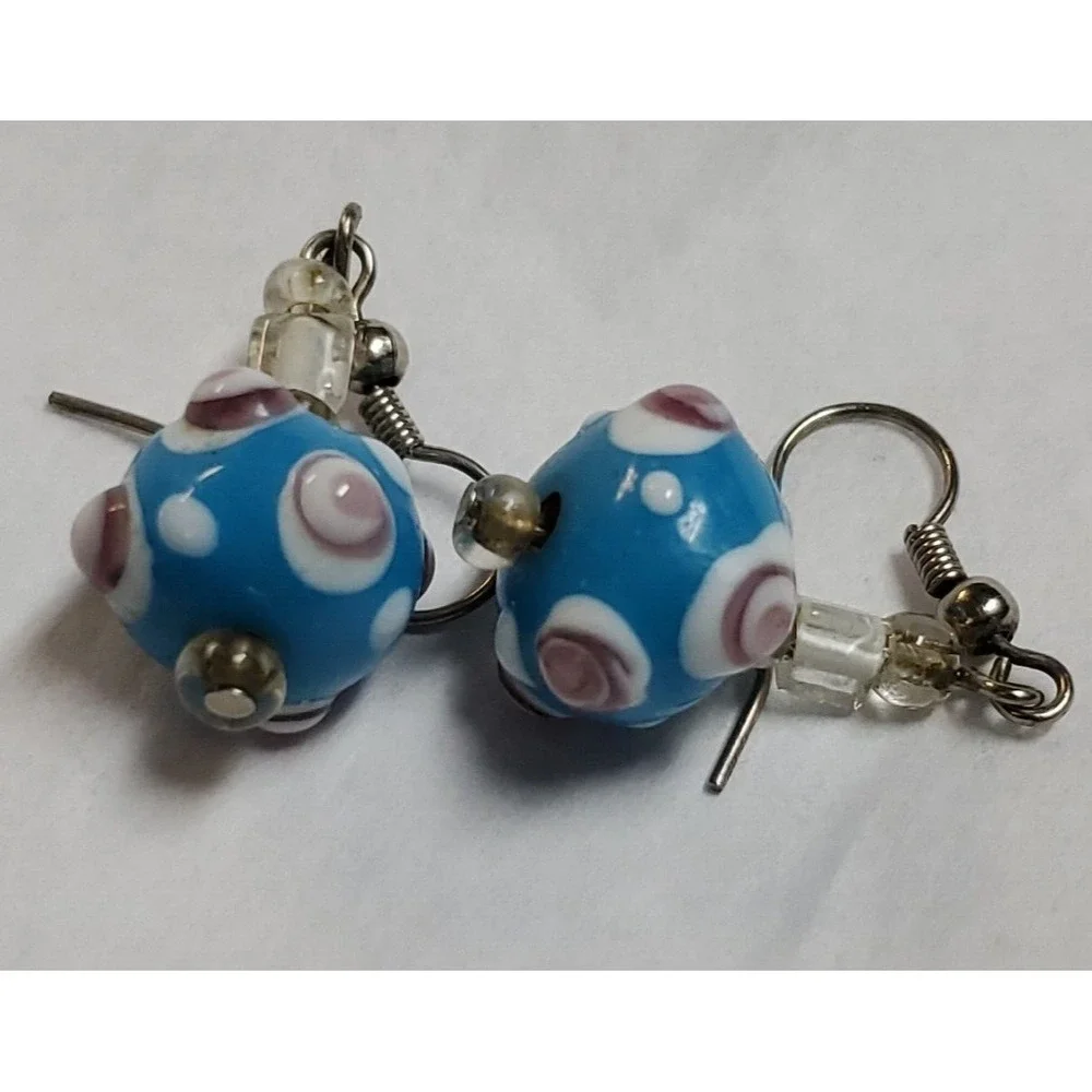 Artisan earring silvertone